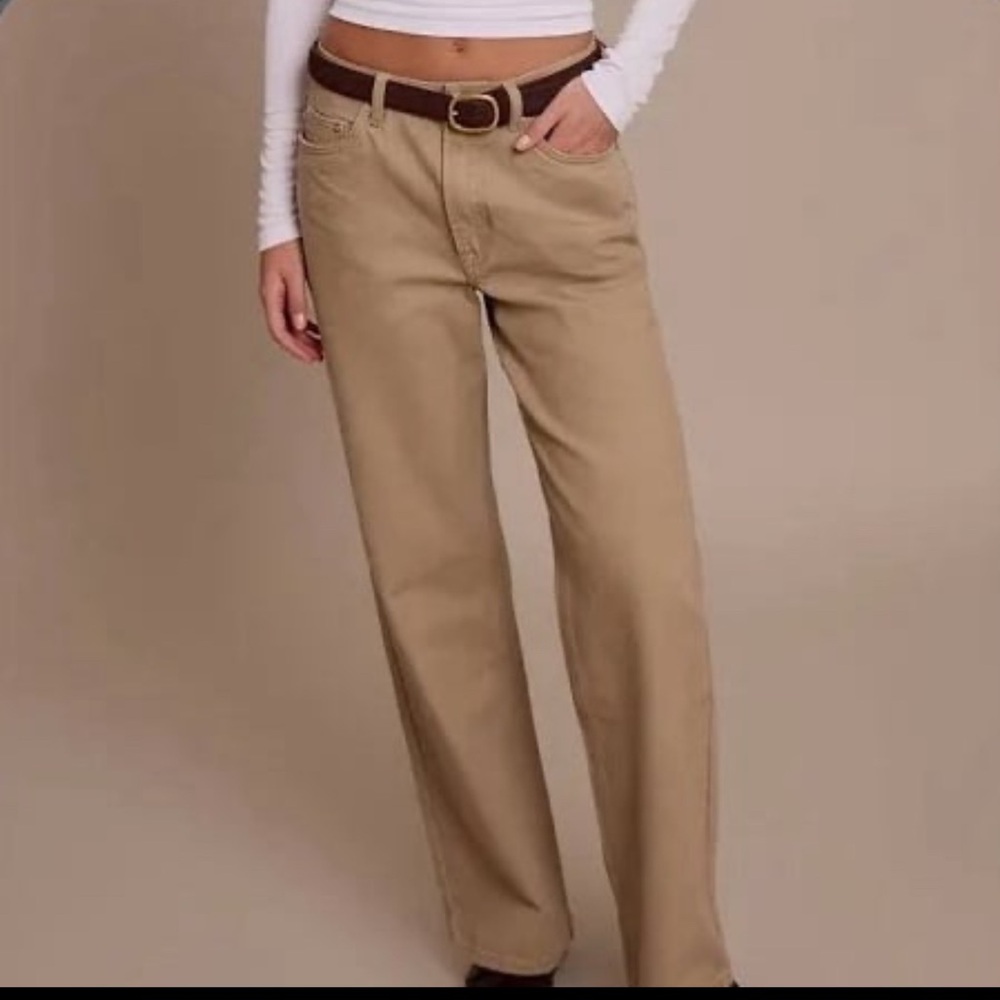 PrettyLittleThing Women’s Tan Mom Jeans Size 10 US 6 High Waist Straight Leg NWT